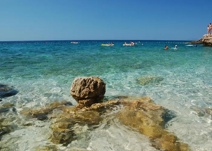 Studio Apartment In Hvar Town With Sea View, Balcony, Air Conditioning, Wi-Fi
