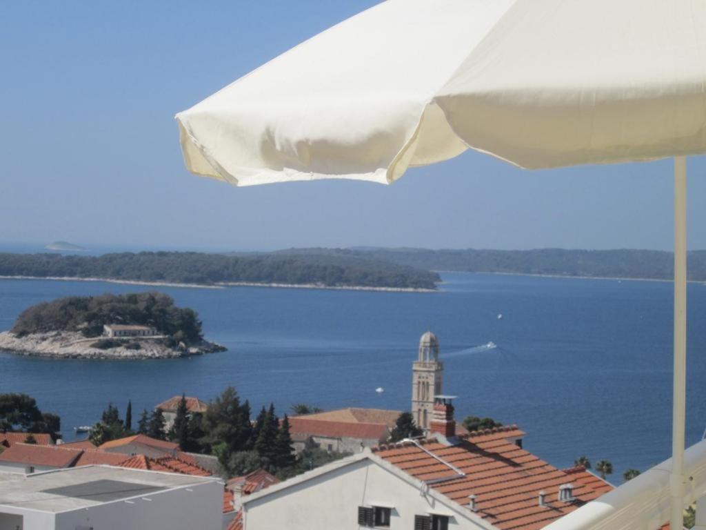 Apartment In With Sea View, Balcony, Air Conditioning, Wi-fi *